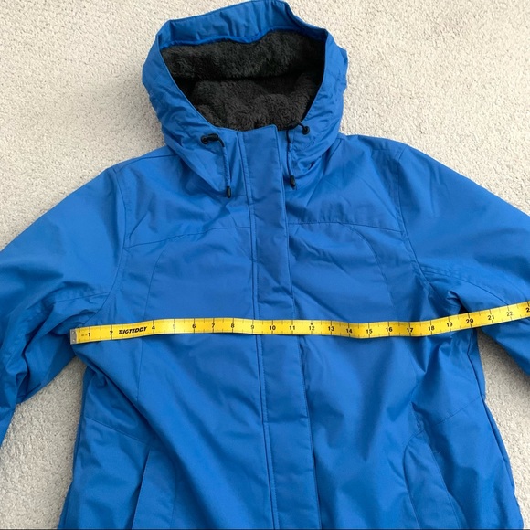 L.L Bean Winter Warmer Coat - Picture 5 of 8